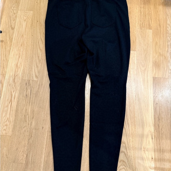 Liverpool Leopard Print Black Pants - Picture 7 of 7